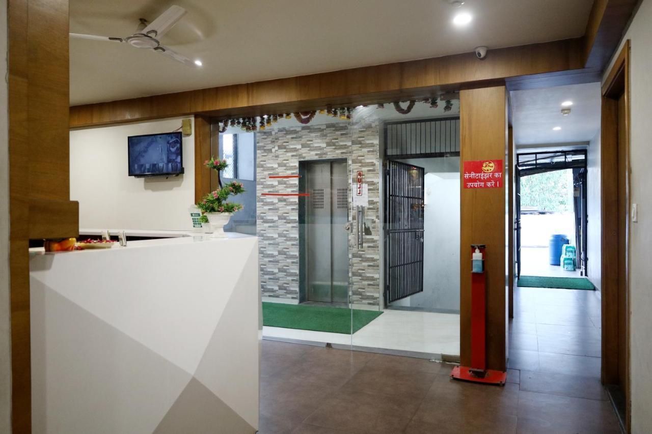 Hotel Madhav Villa Αχμπανταμπάντ Εξωτερικό φωτογραφία